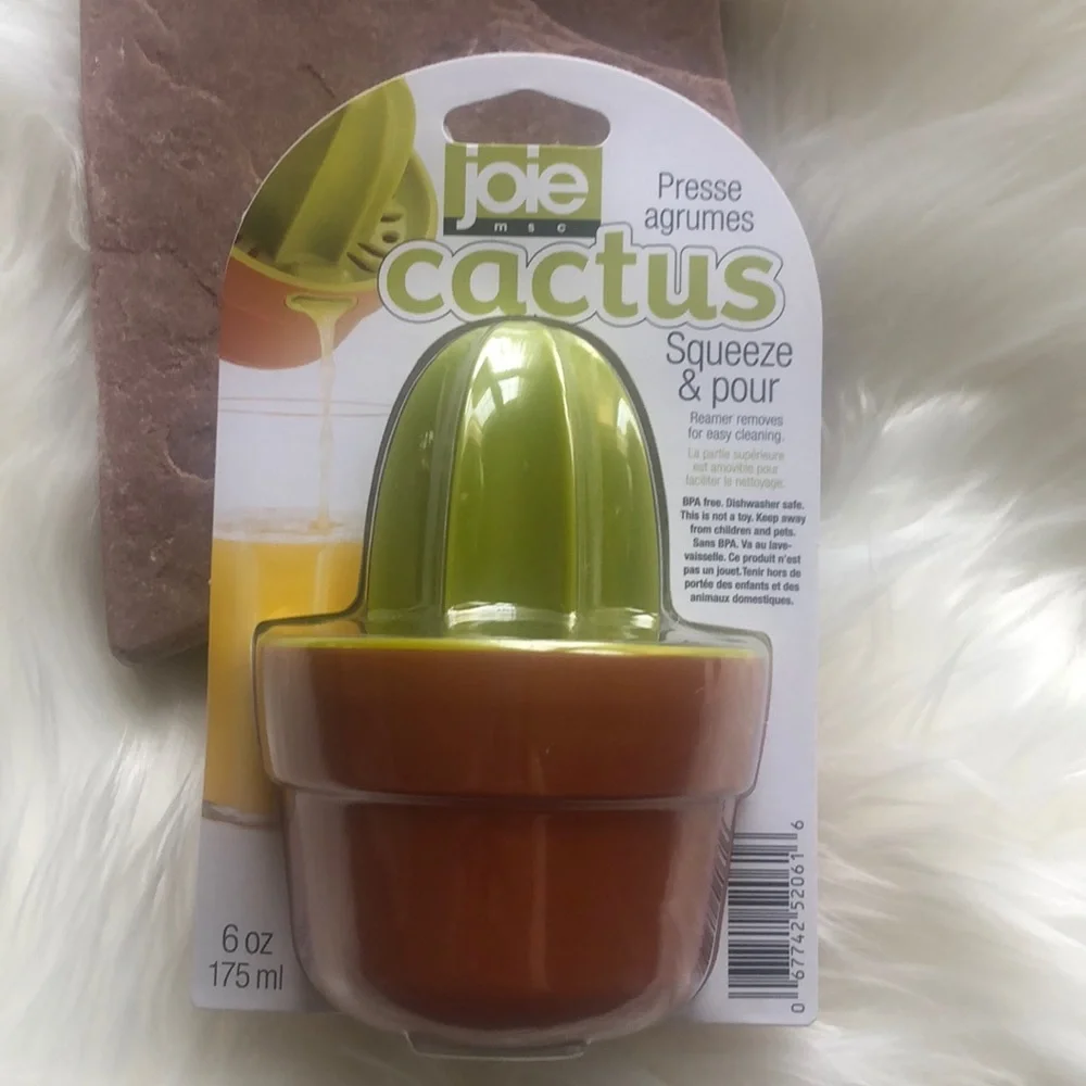JOIE cactus squeeze & pour juicer
